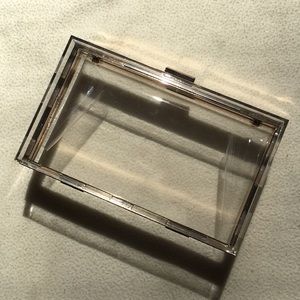 See-through clutch